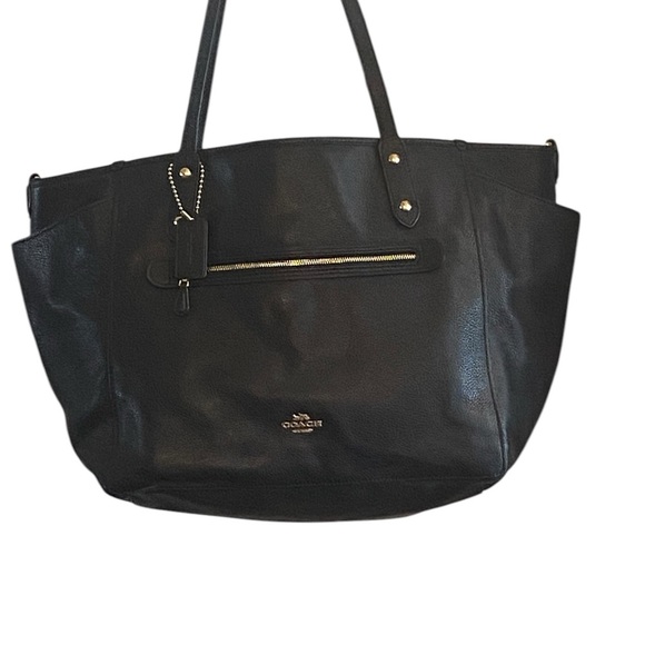 Coach Handbags - Coach Black Pebbled Leather Taylor Tote